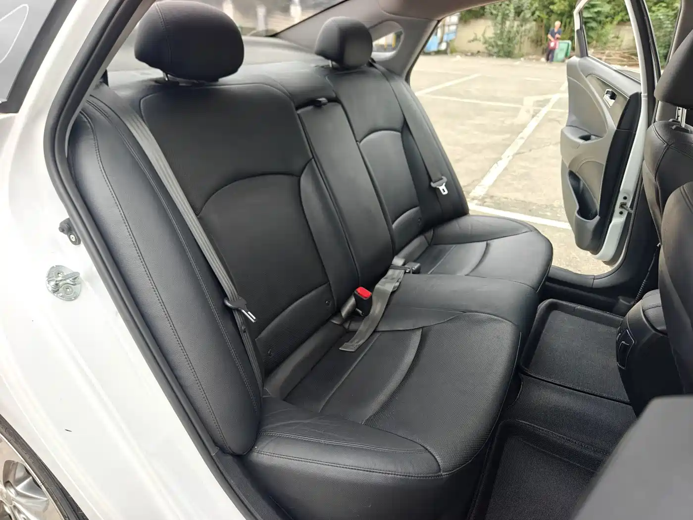 Hyundai Sonata 2013 2013 2.0L Automatic Supreme Edition