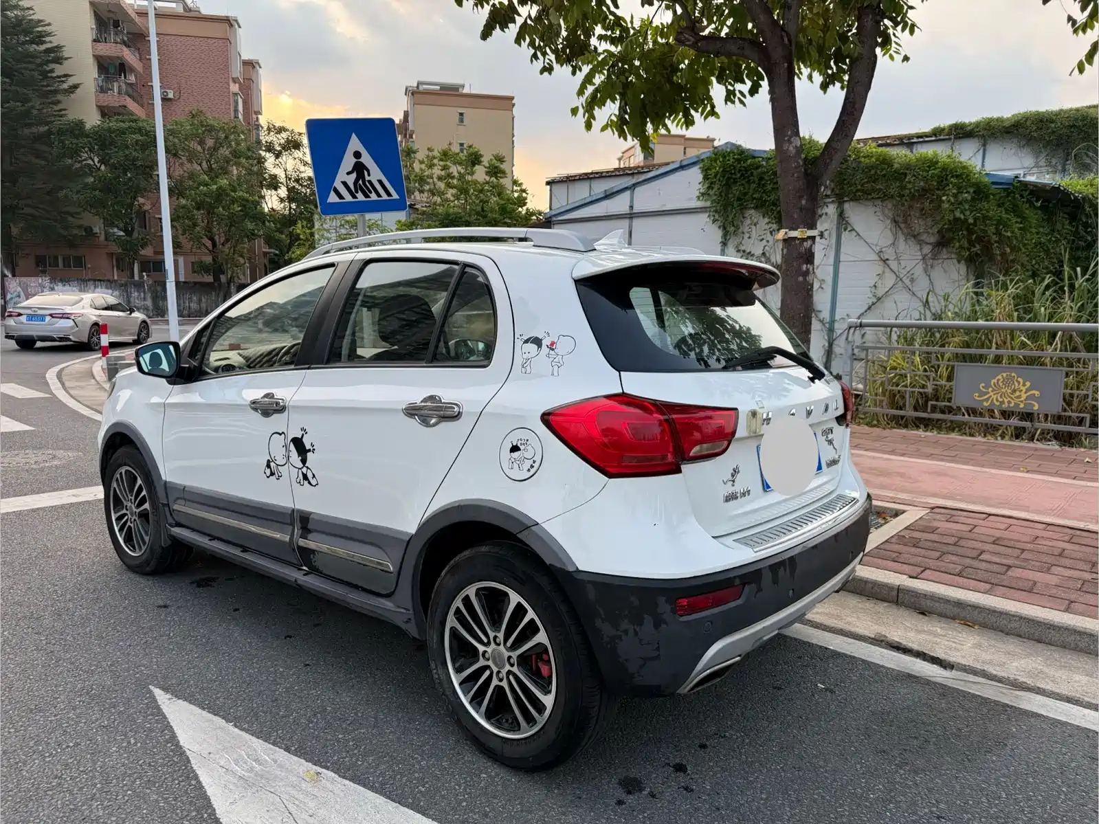 Photo 10 - Haval H1