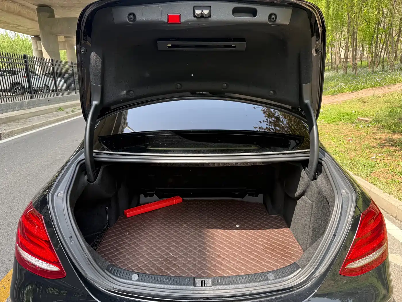 Mercedes-Benz E-Class 2020 Facelift E 260 L фото 16