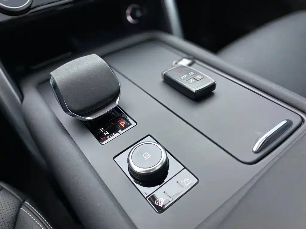 Land Rover Discovery 2024 2024 Model 360PS S