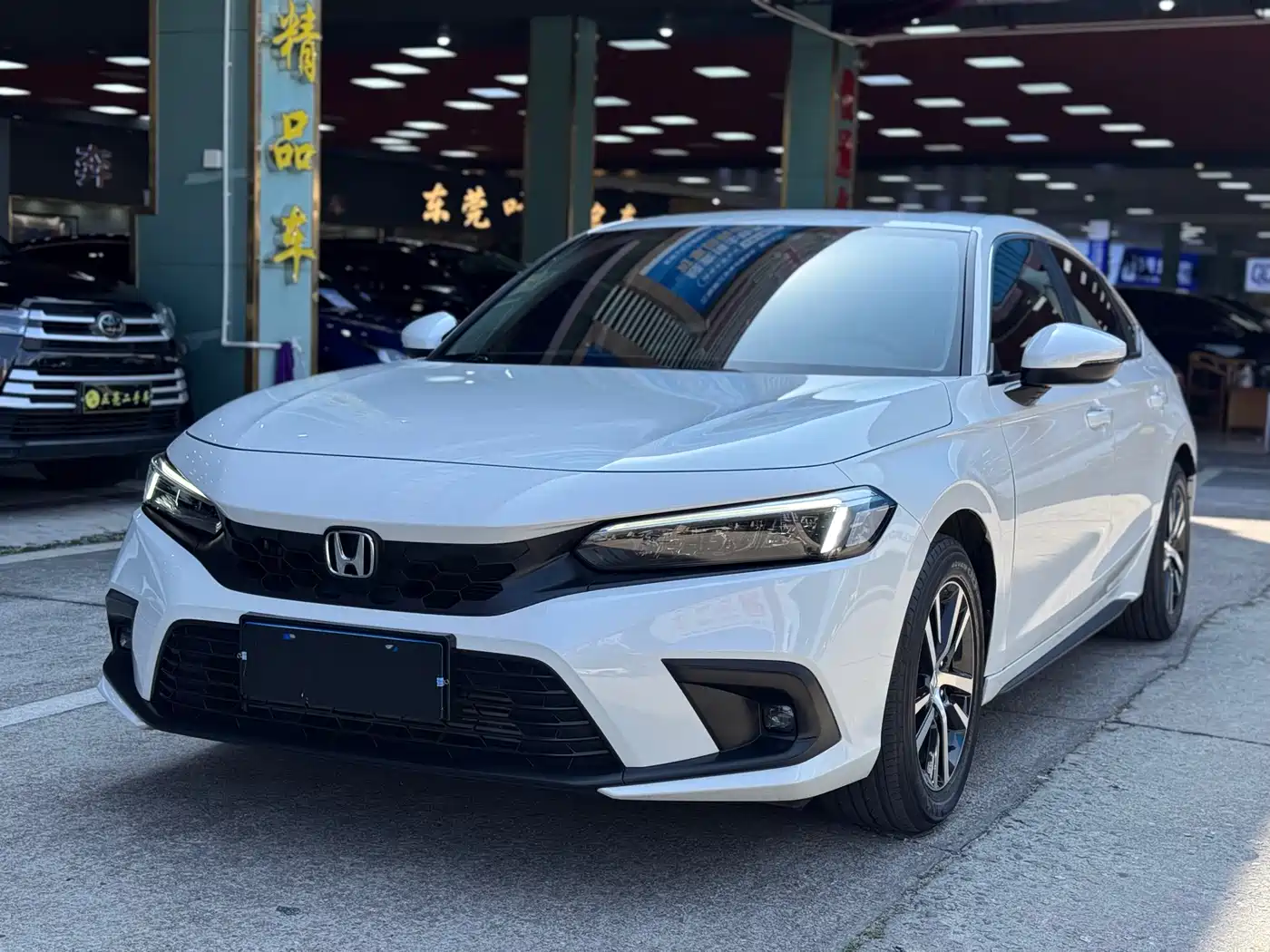 HONDA CIVIC 2025