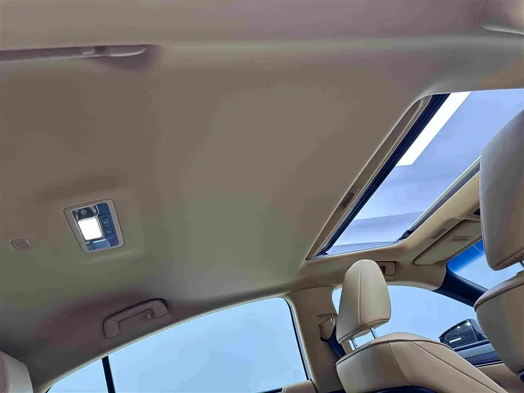 Lexus ES 2025 2025 300h Ultimate Edition