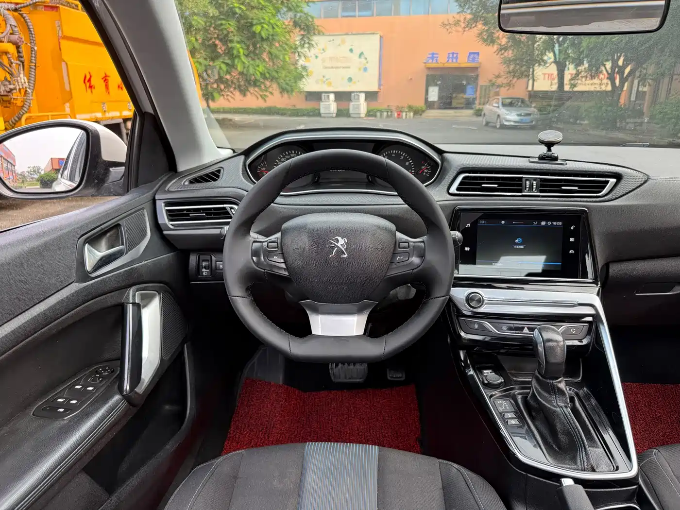Peugeot 308 2018 2018 1.6L Auto Luxury Edition