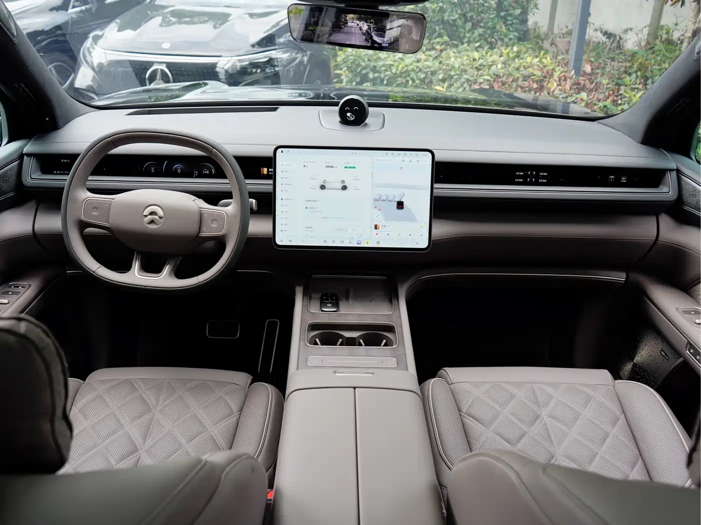 NIO ES8 2025 2025 Model 6-Seat Executive Luxury Edition