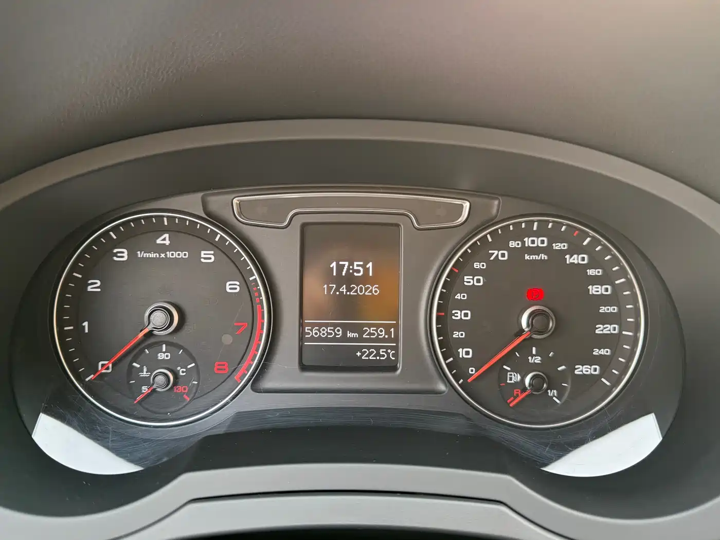 Audi Q3 2018 30th Anniversary Edition 30 TFSI Fashion фото 17