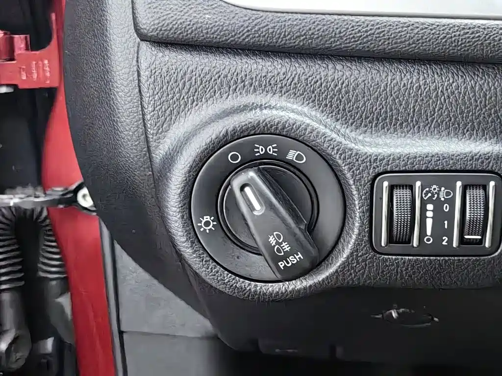 Fiat Viaggio 2016 2015 1.4T Auto Sport Edition