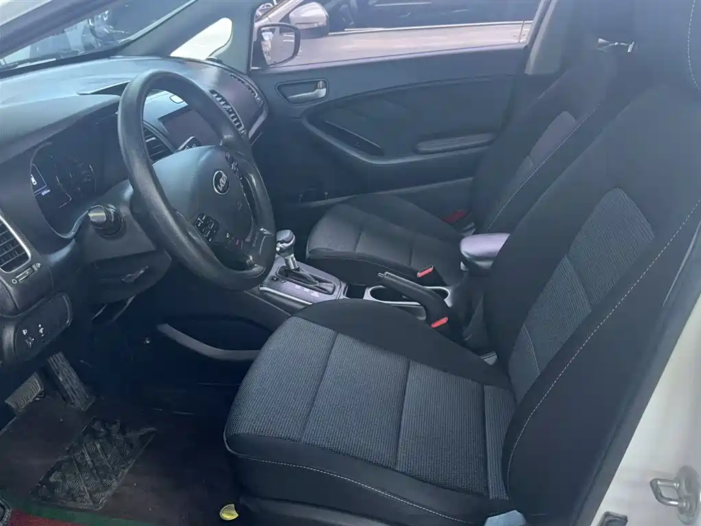 Kia K3 2017 1.6L Automatic 15th Anniversary Special GLS фото 10