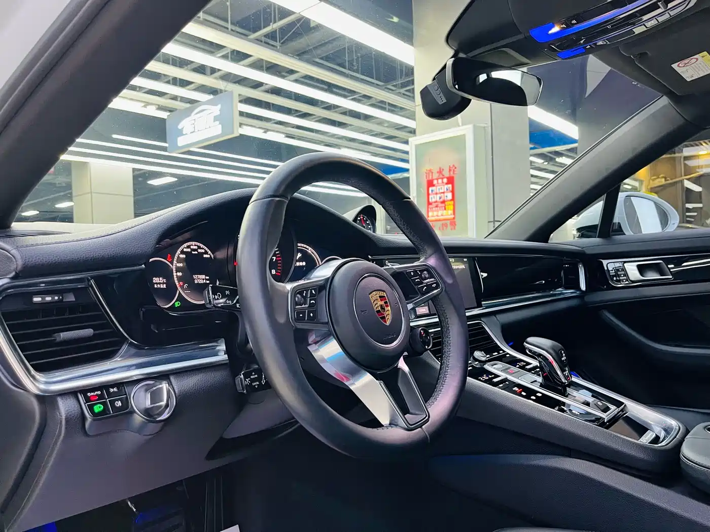 Porsche Panamera 2017 Panamera 3.0T фото 12