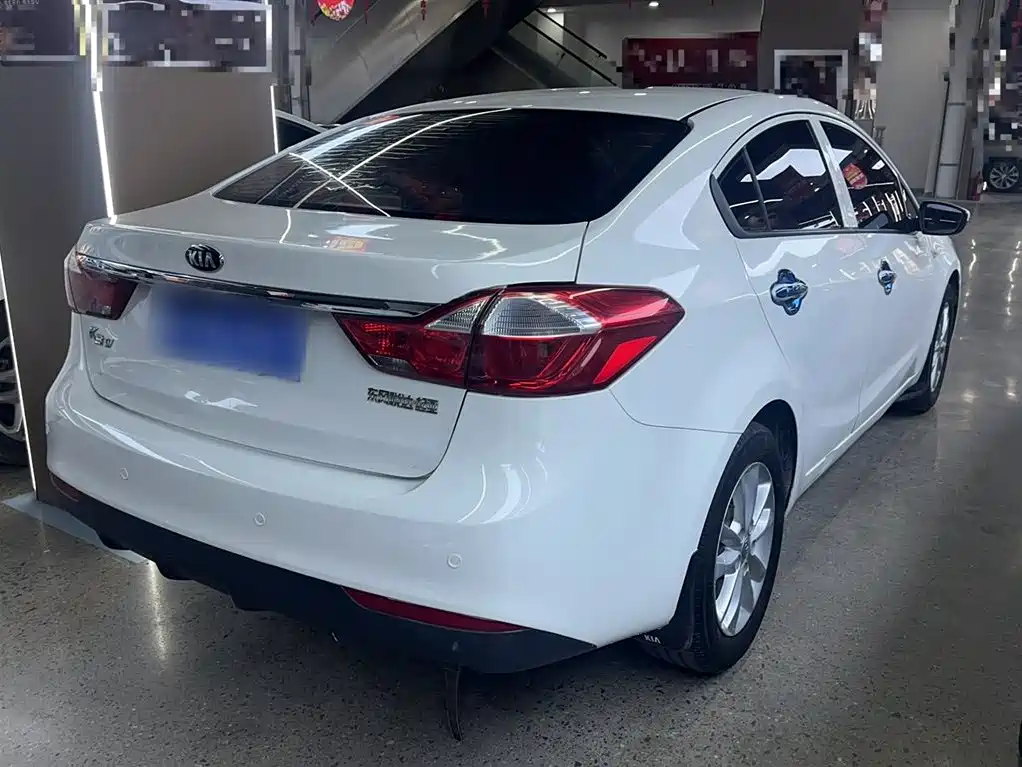 Kia K3 2017 1.6L Automatic 15th Anniversary Special GLS фото 7