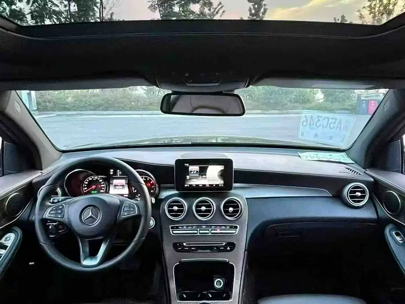 Фото 5 - Mercedes-Benz GLC