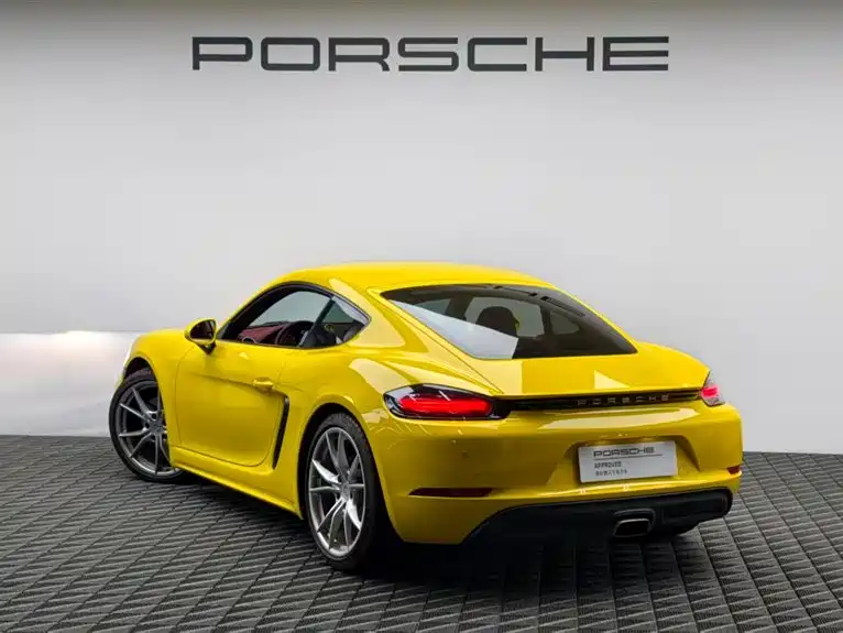 Porsche 718 2022 Cayman 2.0T фото 5