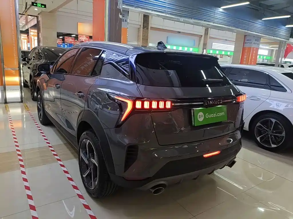 Lynk & Co 06 EM-P 2023 2022 PHEV 84KM Range Pro