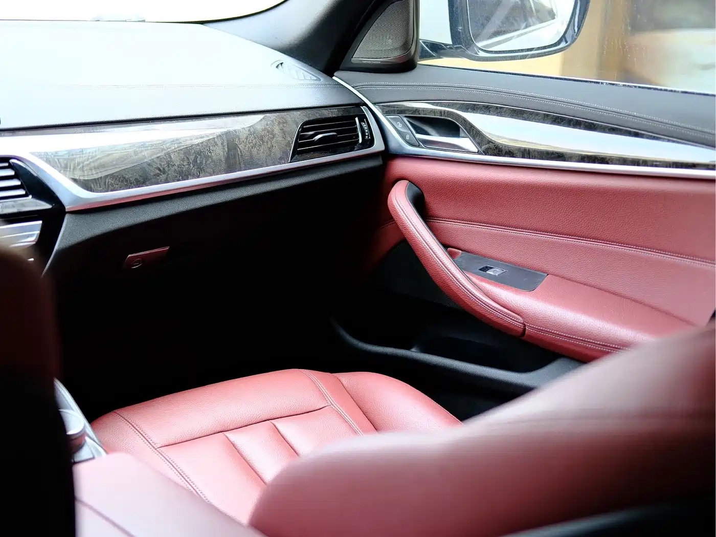 BMW 5 Series 2020 530Li Leading M Sport Package фото 10