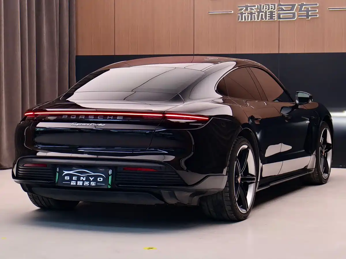 Porsche Taycan 2019 Taycan Turbo фото 4