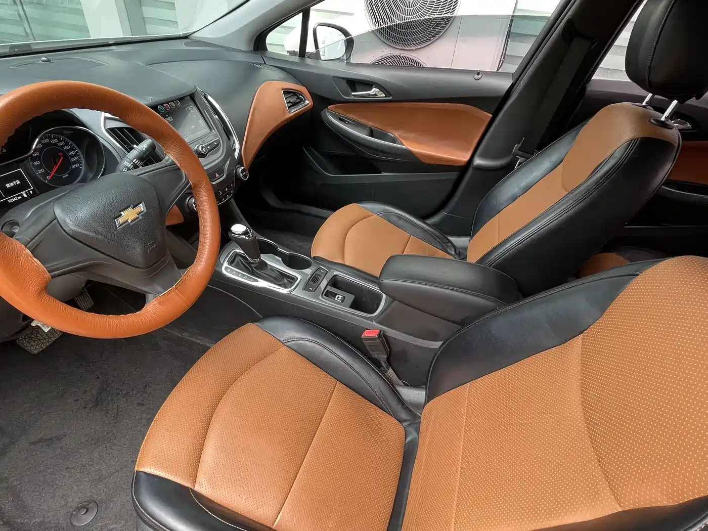 Chevrolet Cruze 2017 1.5L Automatic Pioneer Sunroof фото 6