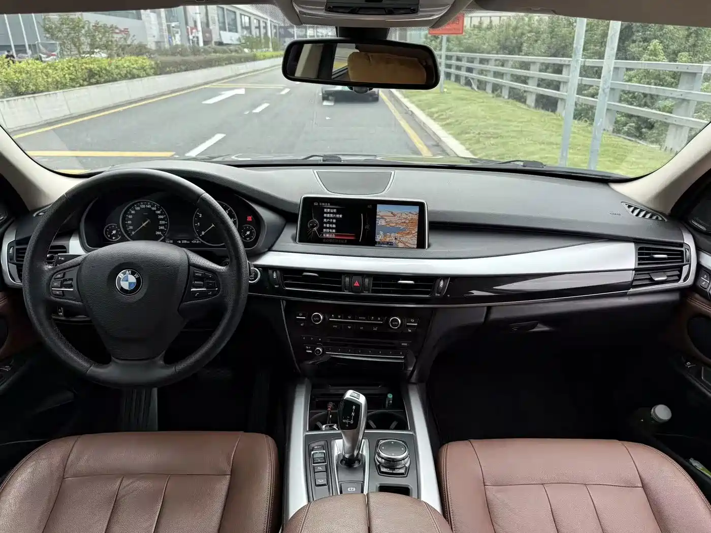 Photo 15 - BMW X5 (Import)