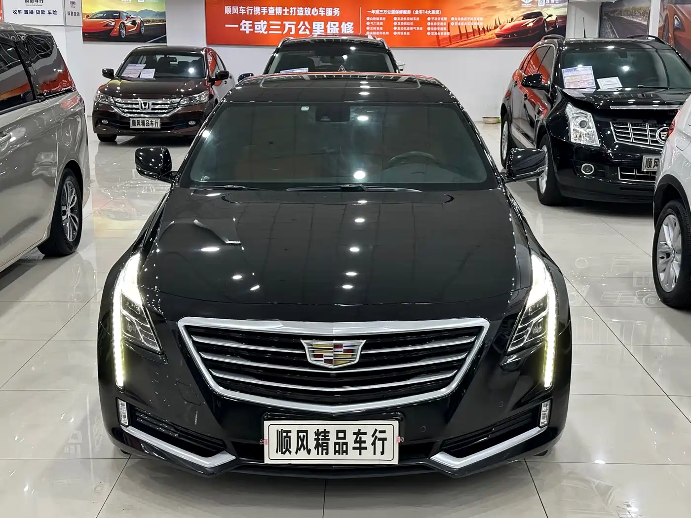 Cadillac CT6 2016 28T Leading фото 3