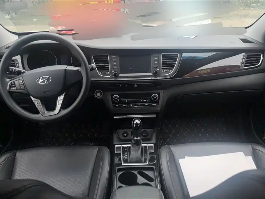 HYUNDAI NAME PICTURE