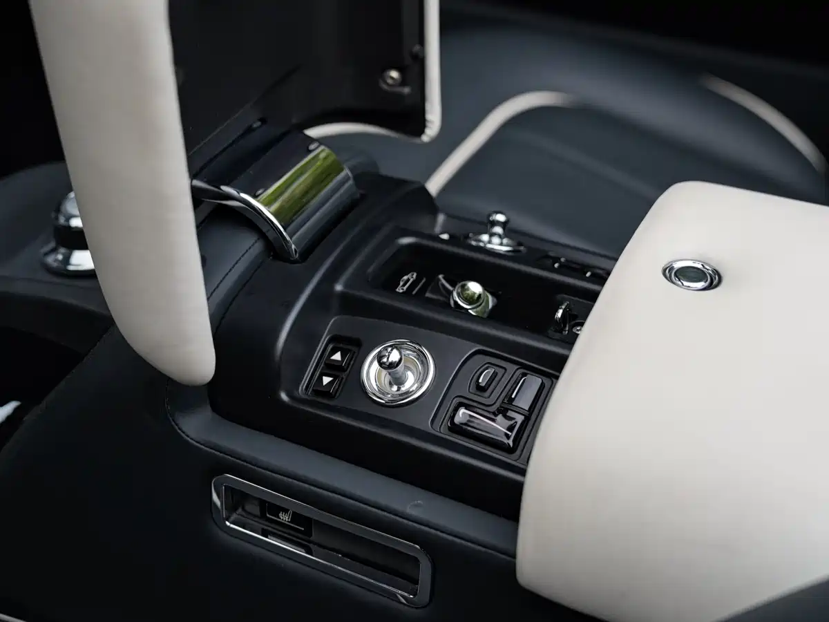 Фото 14 - Rolls-Royce Phantom