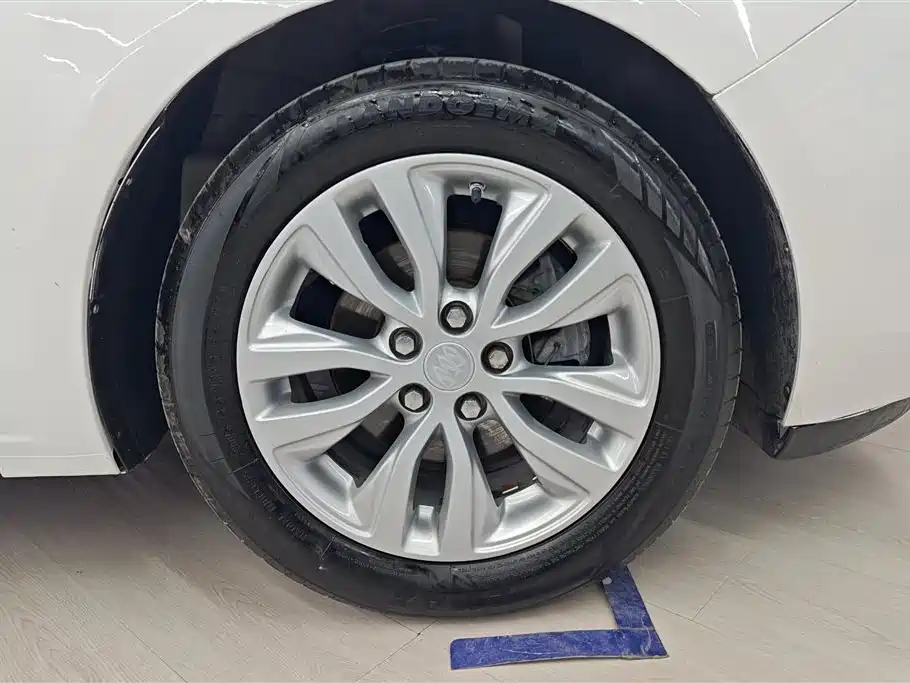 Buick Excelle 2018 15T Dual Clutch Elite (China V) фото 6