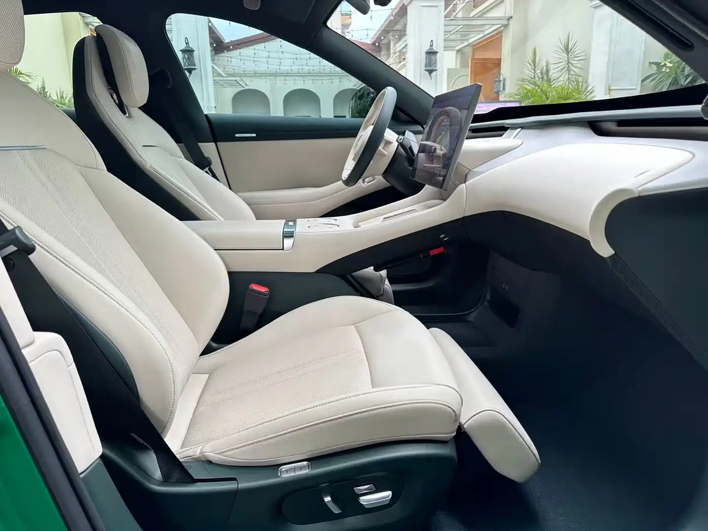 Xiaomi Auto Xiaomi YU7 2025 Extended Range AWD Pro фото 12