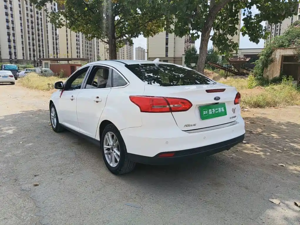 Фото 5 - Ford Focus