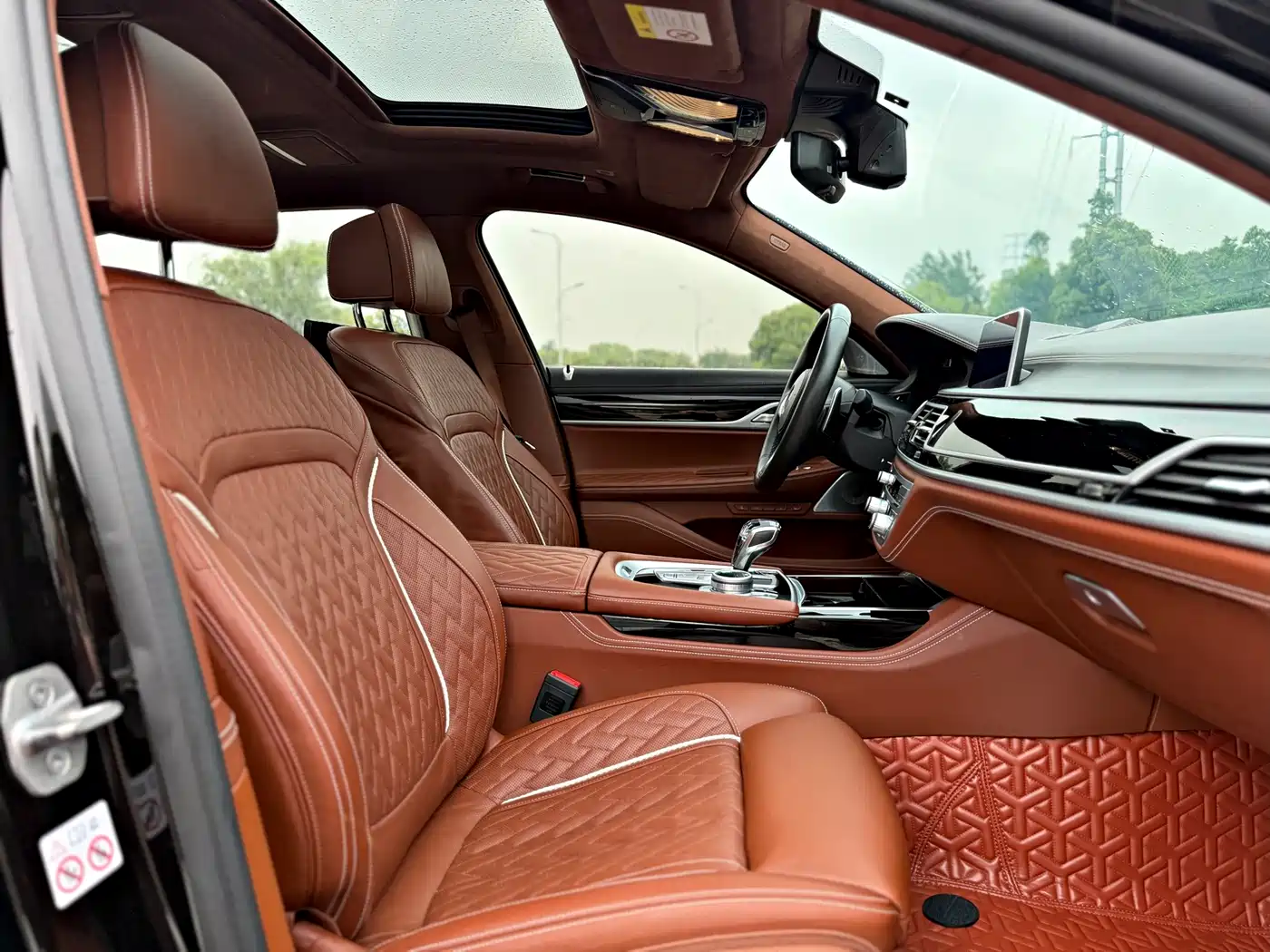 BMW 7 Series 2019 Facelift 740Li xDrive Executive M Sport Package фото 15