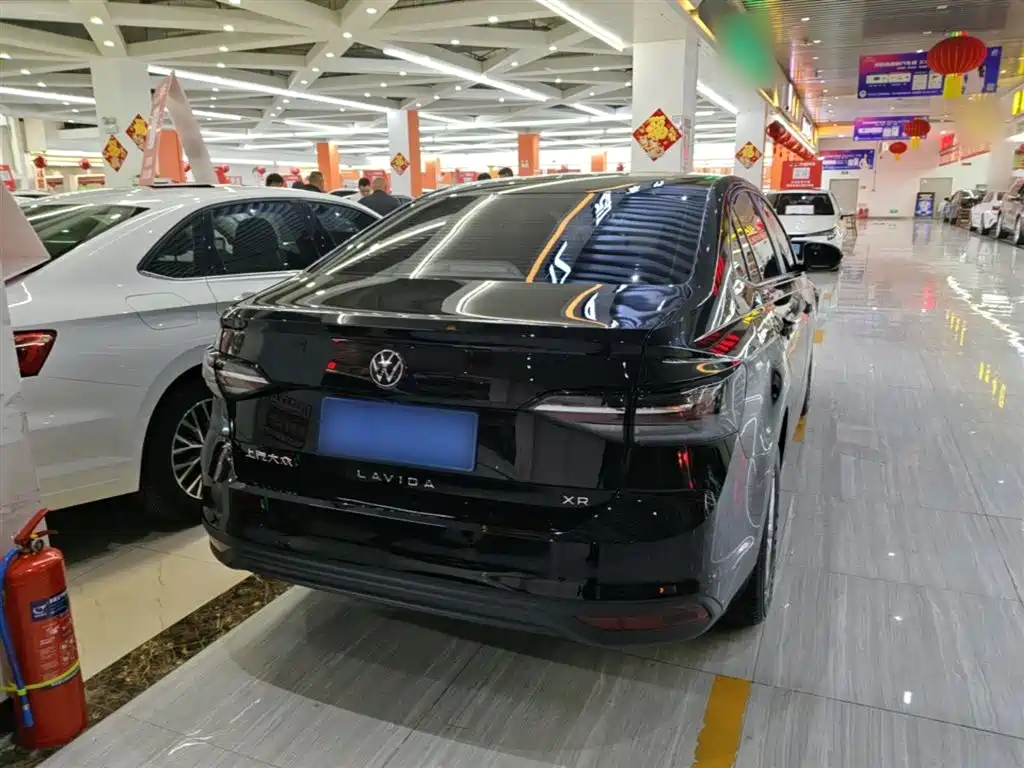 Volkswagen Lavida 2025 New Edge 1.5L Outstanding New Ease фото 7
