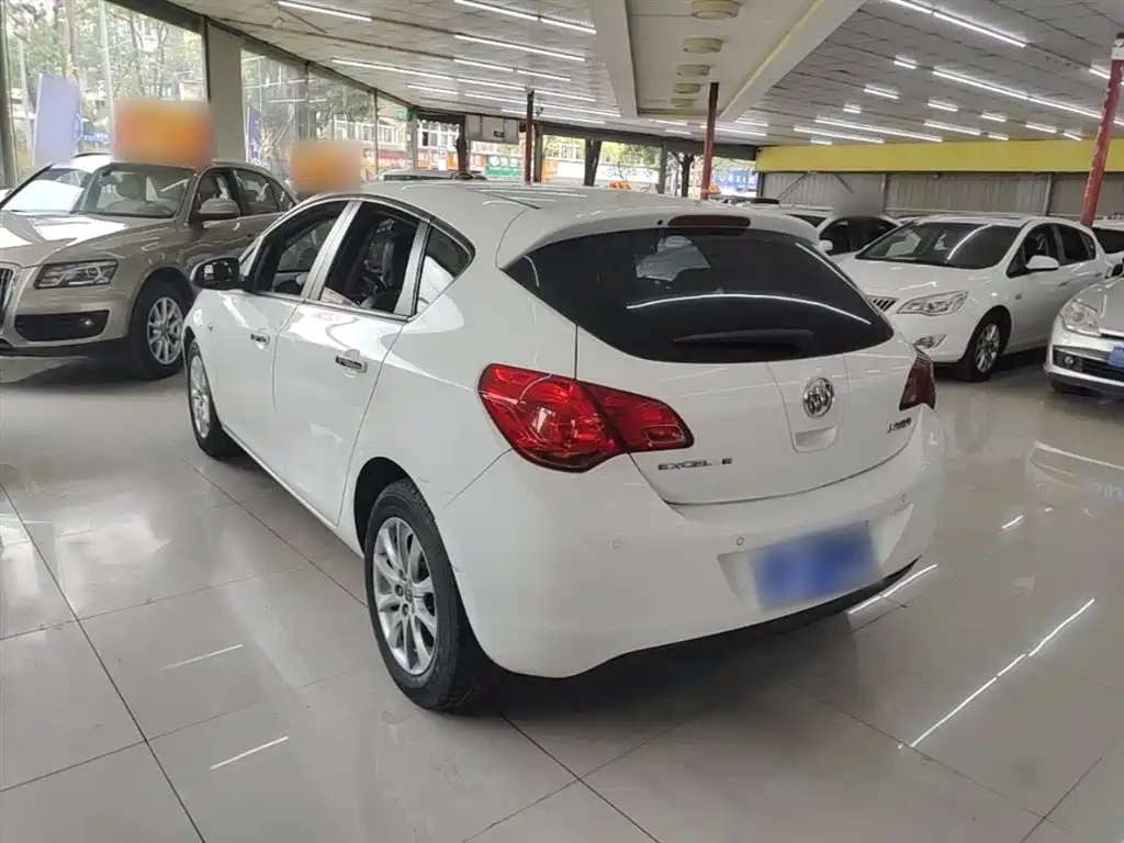 Buick Excelle 2014 XT 1.6L Automatic Fashion фото 5