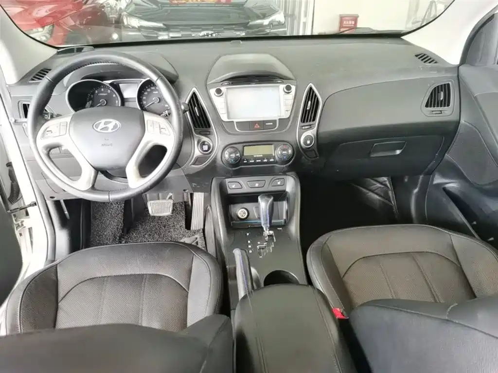Hyundai Beijing Hyundai ix35 2013 2.0L Auto 2WD Smart GLS China IV фото 16