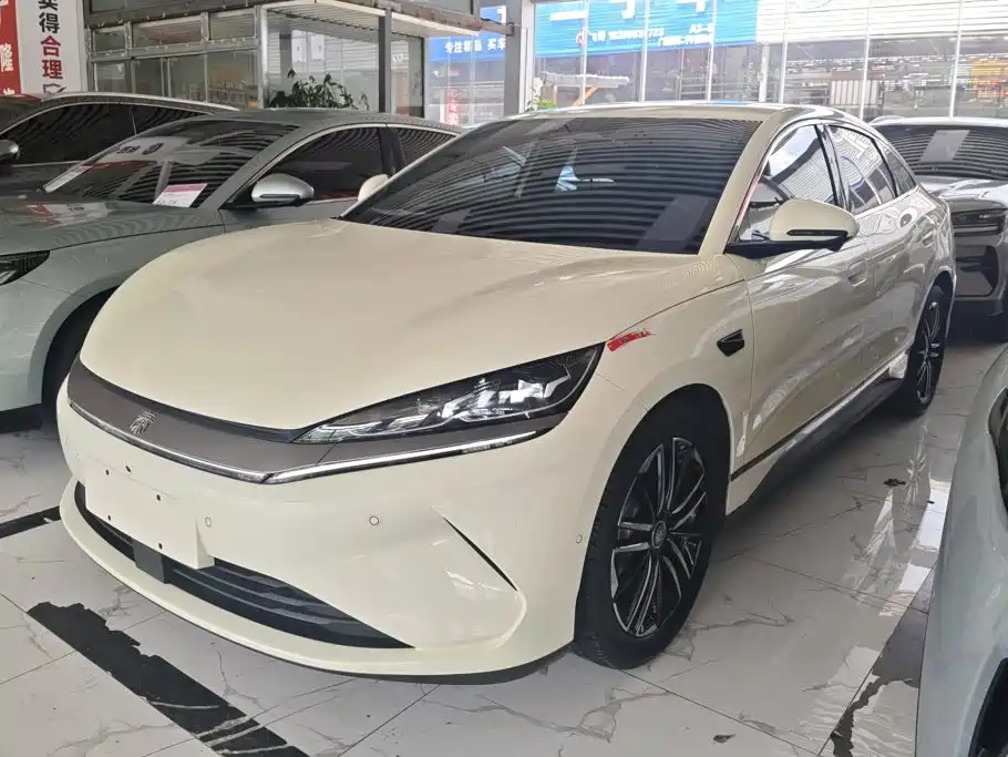 BYD Qin L 2025
