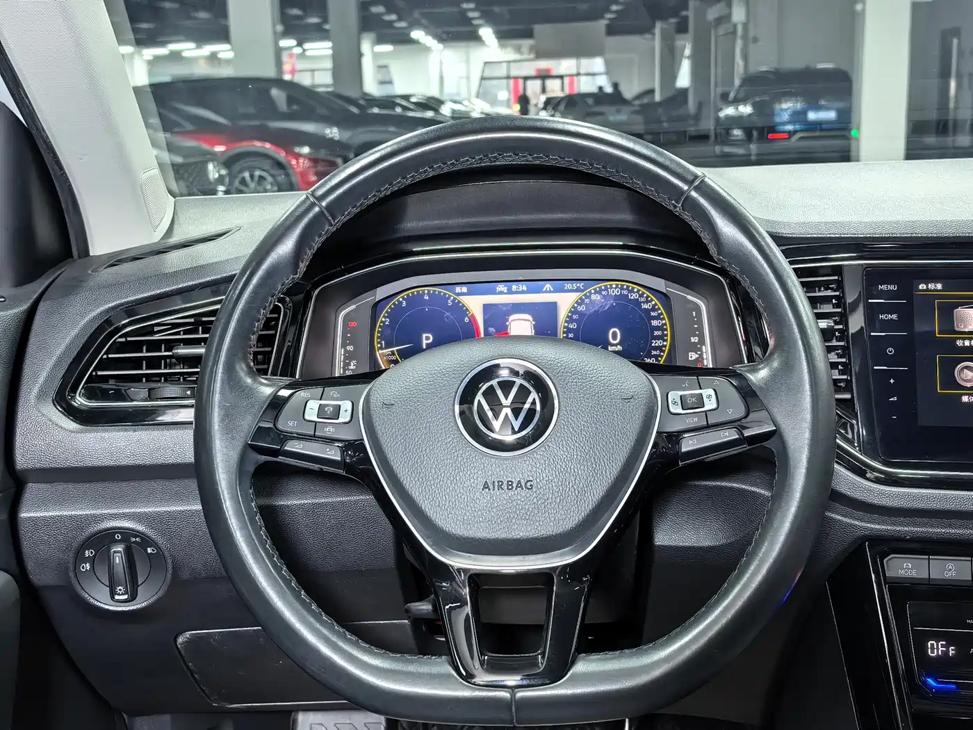 Volkswagen T-ROC 2022 280TSI DSG 2WD Comfort PLUS фото 11