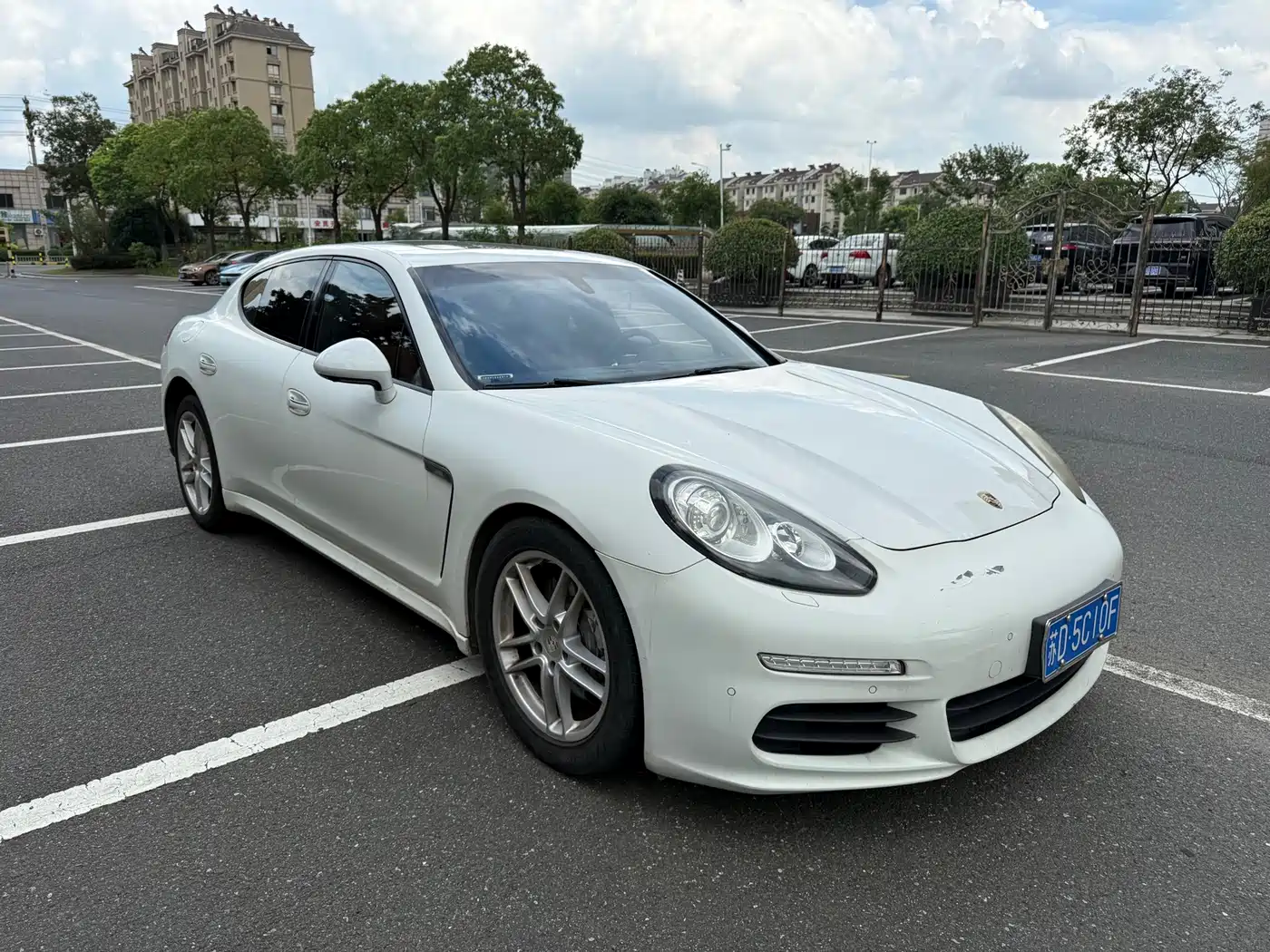 Фото 3 - Porsche Panamera