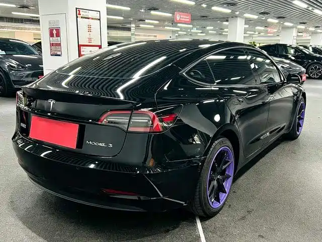 Фото 9 - Tesla Model 3