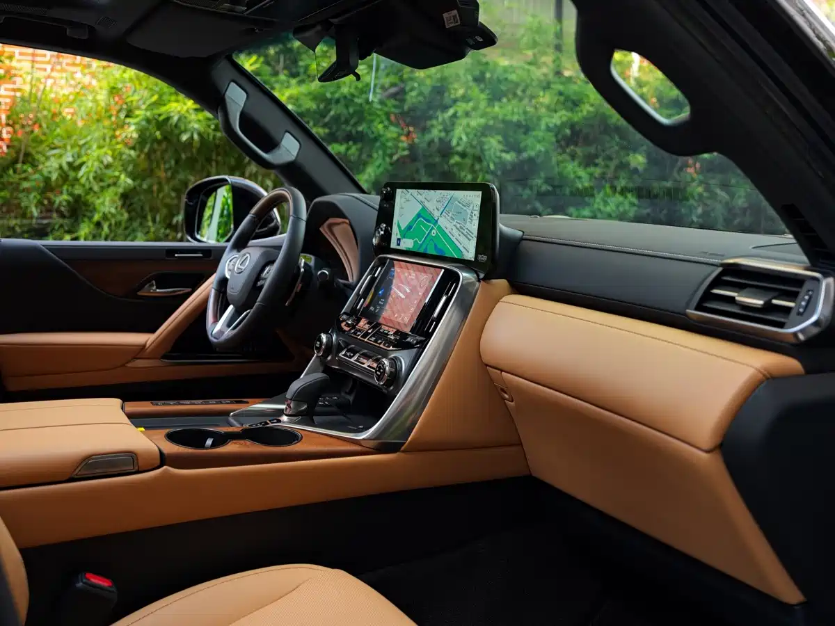 Lexus LX 2025 2025 700h Boundary Edition
