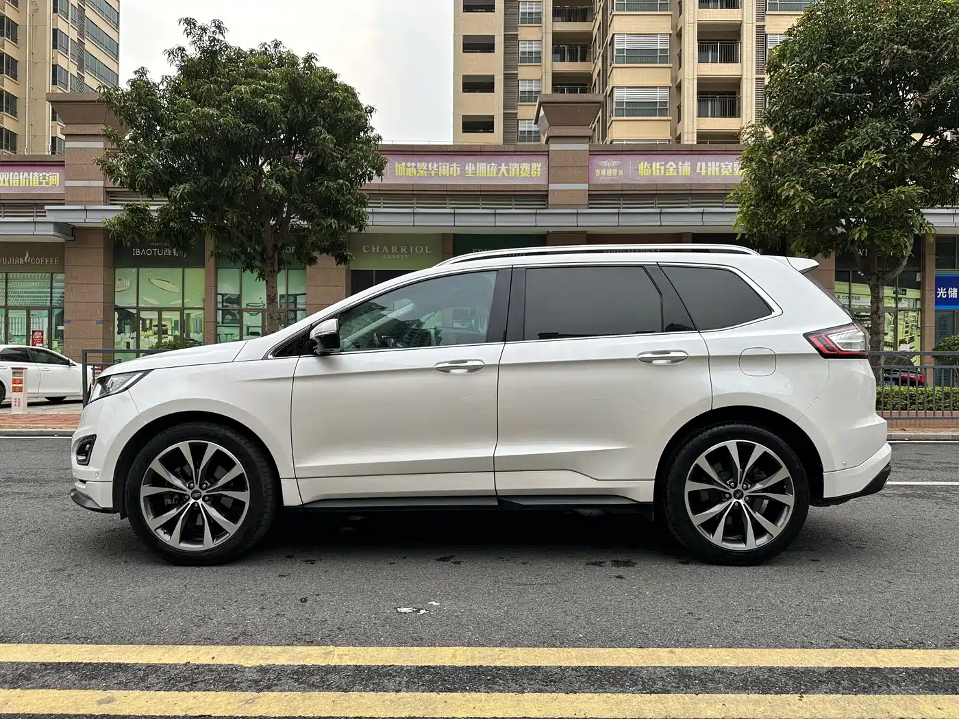 Ford Edge 2016 EcoBoost 330 V6 AWD Sport 7-seater фото 5