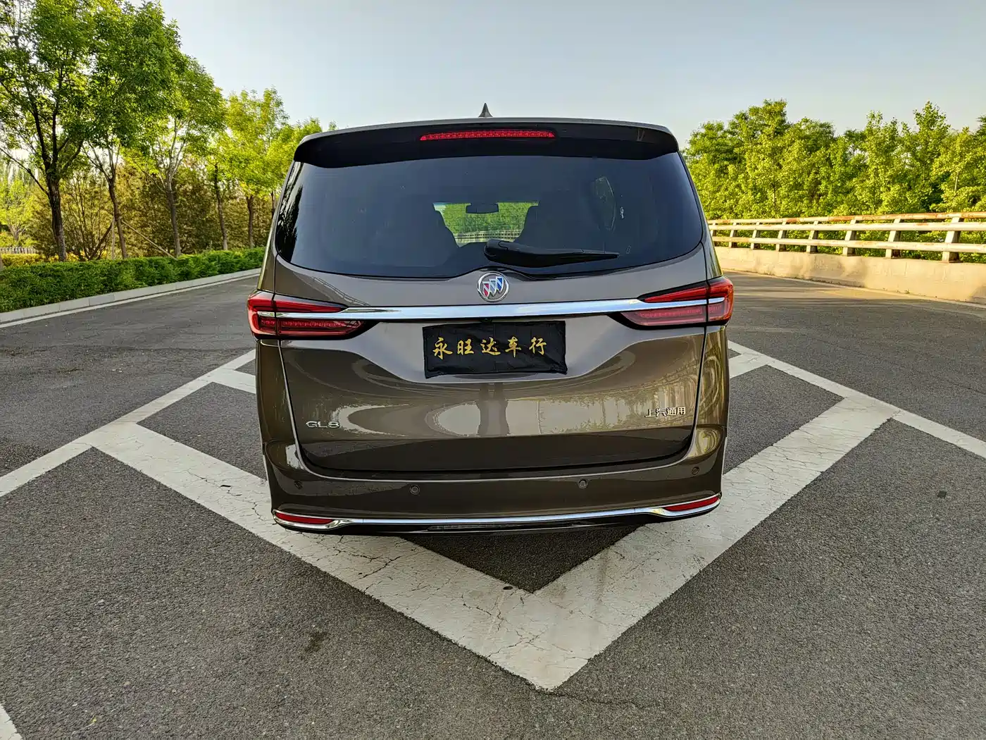 BUICK GL8
