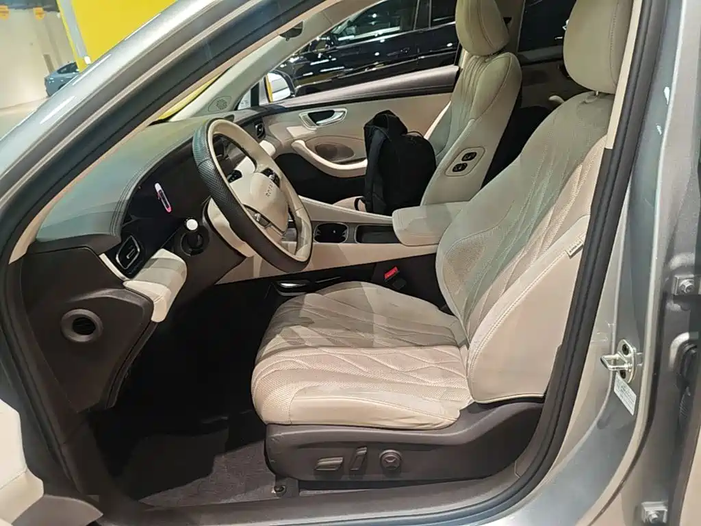 Roewe D7 2024 2023 DMH 125km Flagship Edition