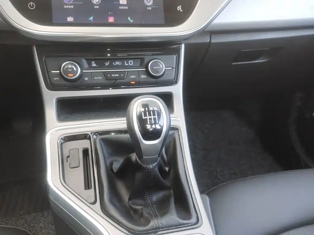 Geely Emgrand GL 2018 2018 1.4T Manual Elite Smart Connection