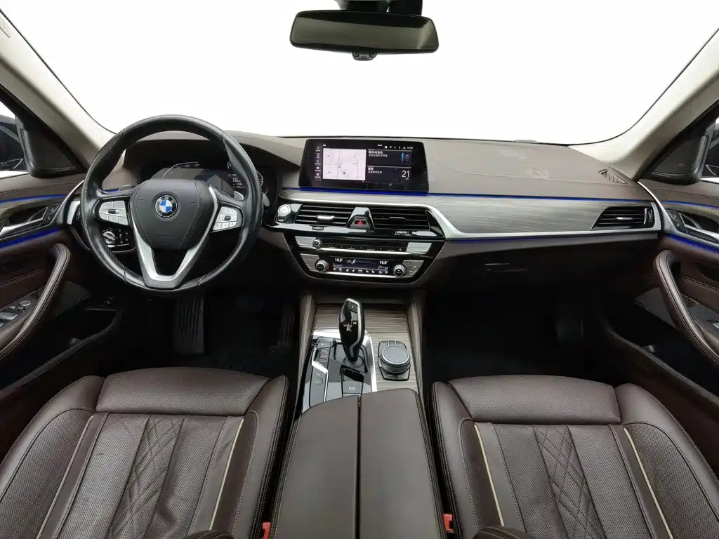 Photo 5 - BMW 5 Series