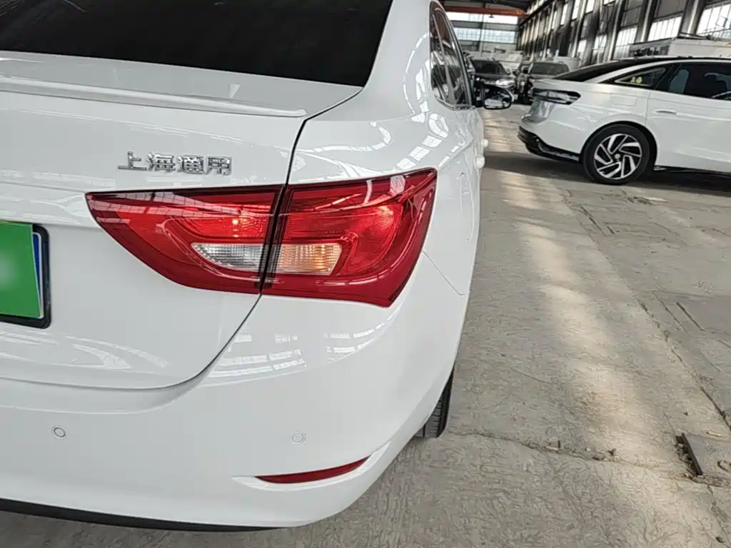 Фото 8 - Buick Excelle