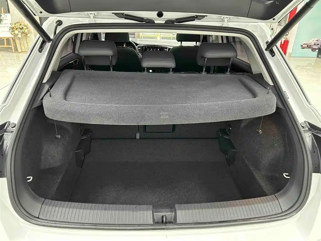 Volkswagen T-ROC 2022 280TSI DSG 2WD Comfort PLUS фото 16