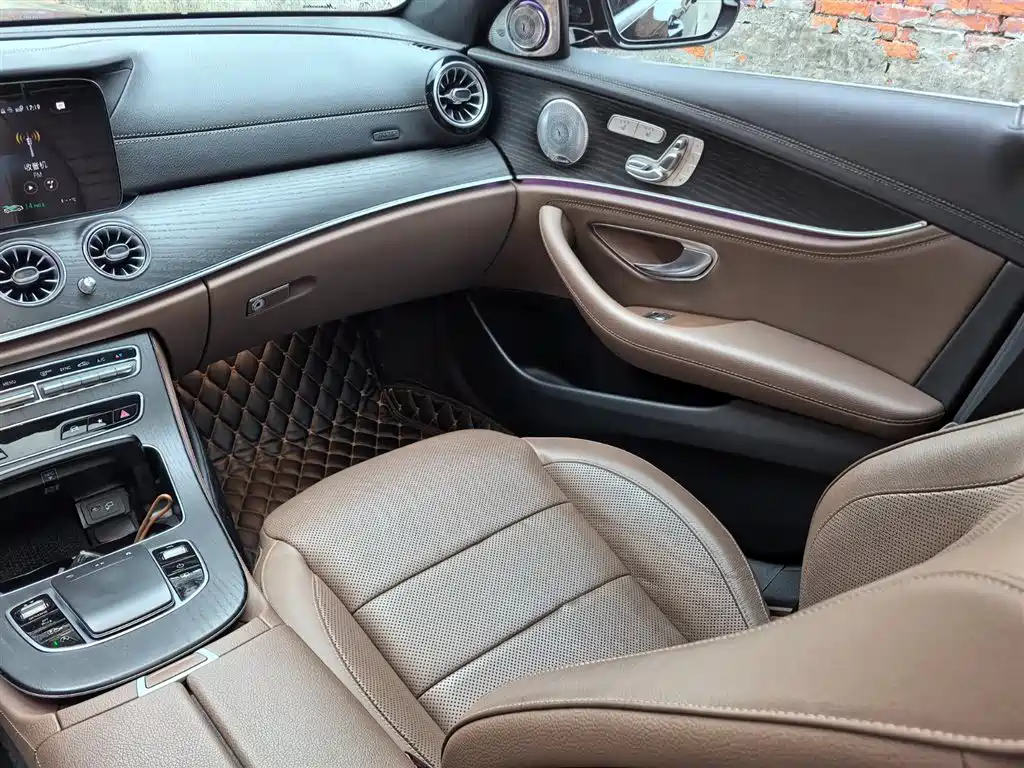 Mercedes-Benz E-Class 2021 E 300 L Sport Premium фото 13