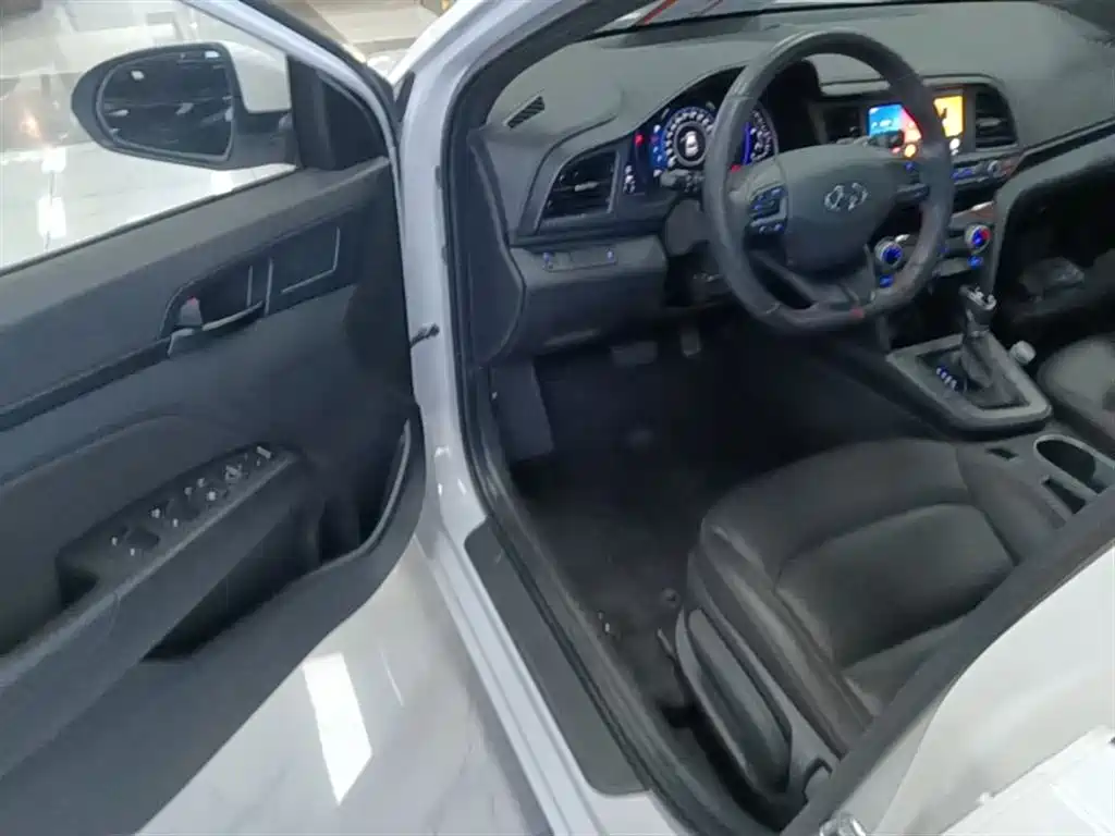 Hyundai Elantra 2019 1.4T Dual-clutch XuanDong·Vitality Type фото 16