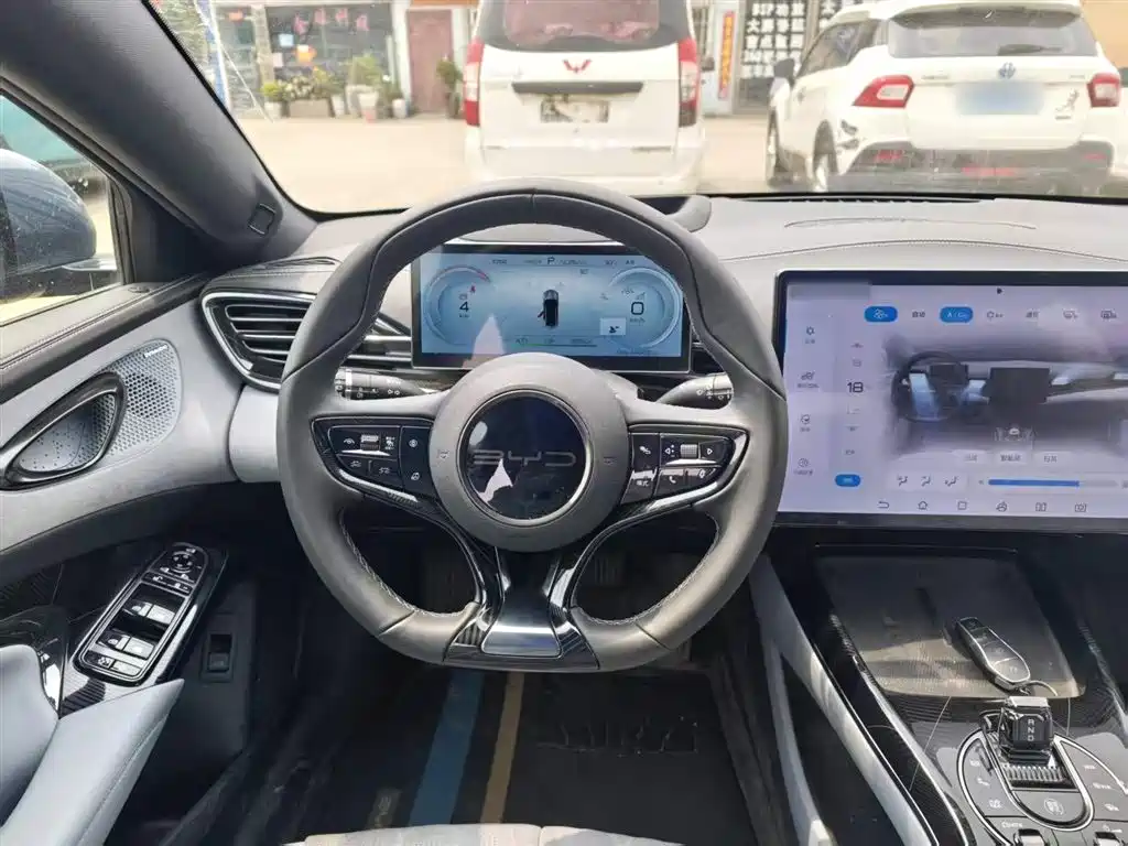 BYD Seal 2023 Champion Edition 700km Performance фото 11