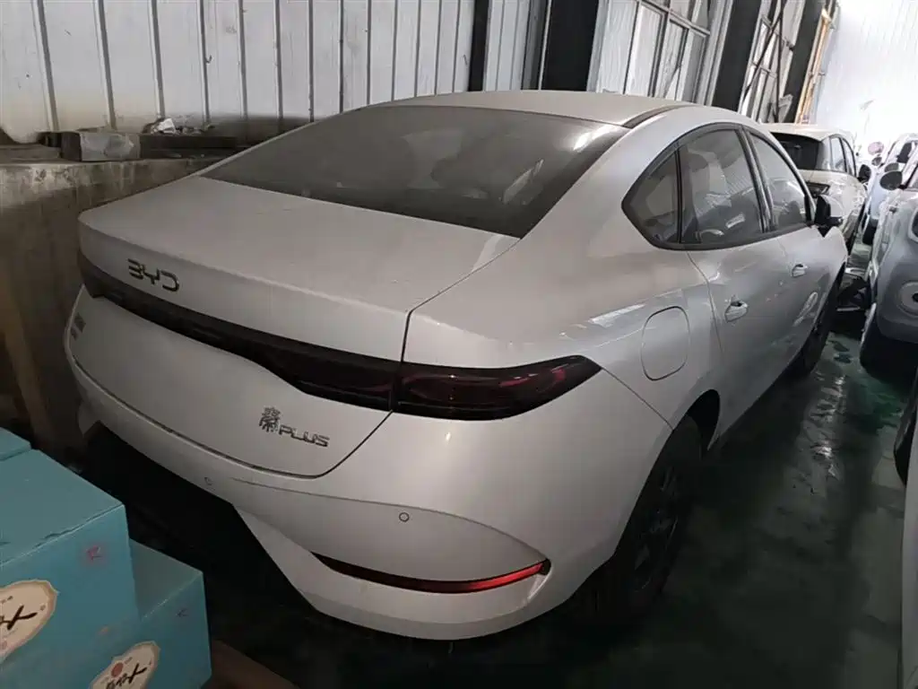 BYD Qin PLUS 2026 DM-i Smart Edition 128KM Progressive фото 7