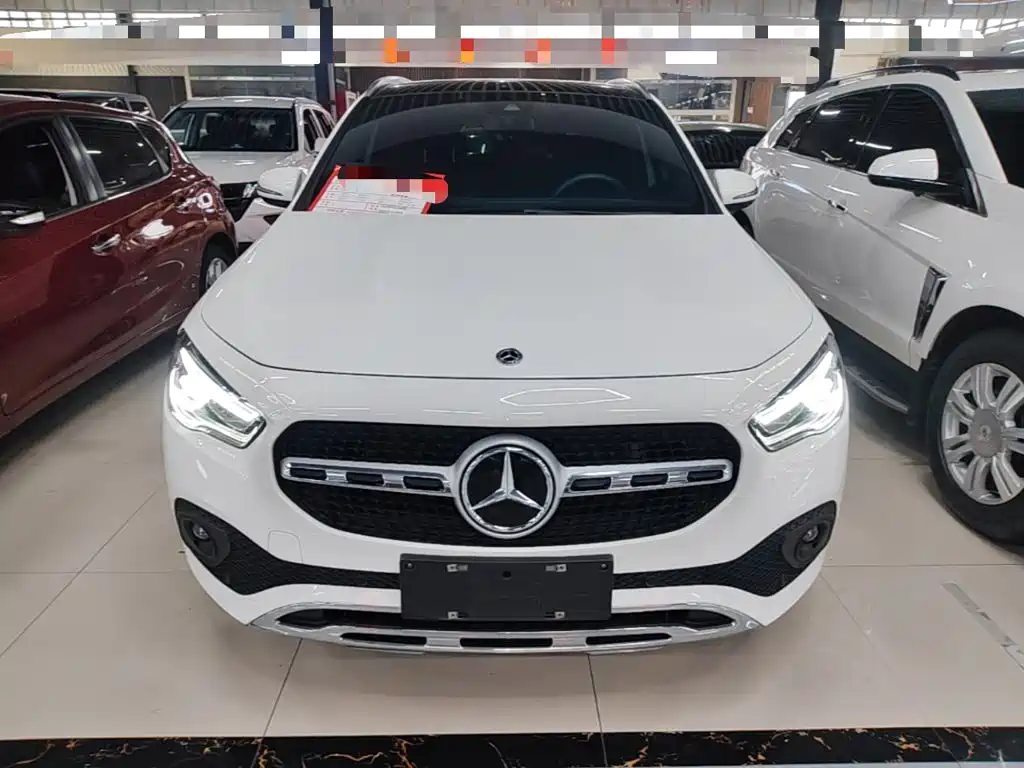 Mercedes-Benz GLA 2024 2023 Facelift GLA 200