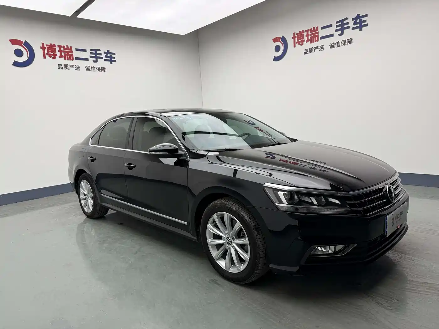 Volkswagen Passat 2017 330TSI DSG Prestige фото 3