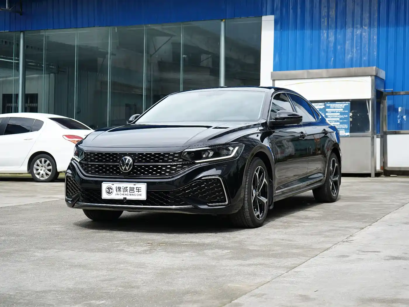 Volkswagen Passat 2025 2024 380TSI Starlight Dragon Soaring Edition