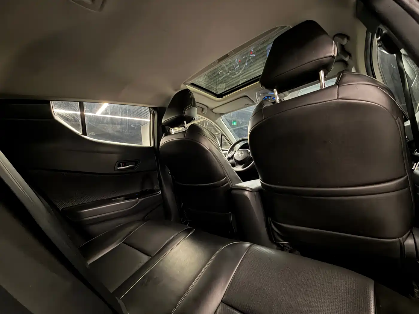 Toyota IZOA 2021 2.0L Yixiang Edition фото 17
